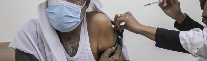 V Izraeli zaočkovali už takmer milión obyvateľov