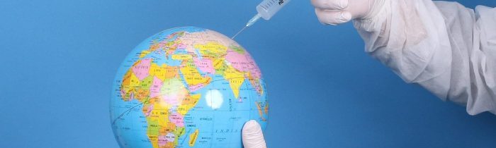 SVĚTOVÁ ZDRAVOTNICKÁ ORGANIZACE “NENÁPADNĚ” ZMĚNILA DEFINICI STÁDNÍ IMUNITY. NYNÍ JIŽ JÍ LZE PRÝ ZÍSKAT POUZE OČKOVÁNÍM. TOHLE NENÍ POPRVÉ! HLAVNÍ SPONZOŘI WHO JSOU B. GATES A NADACE VÝROBCŮ VAKCÍN GAVI