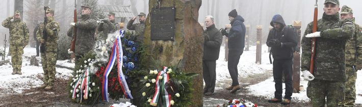 Hejce: 42 slovenských vojakov má nad maďarskou obcou pomník