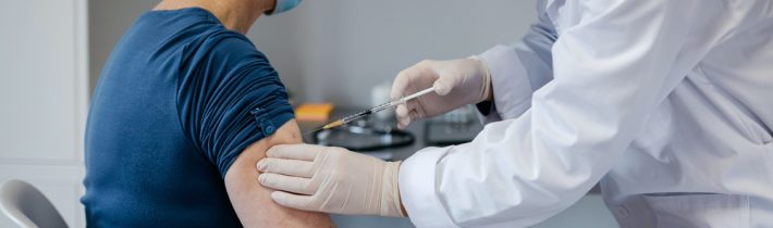 V Nórsku po podaní vakcíny zomrelo 23 seniorov. Úrady vysvetľujú, čo je za tým!