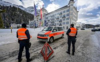 Vo švajčiarskom stredisku St. Moritz sú hotely v karanténe