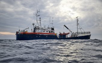 Sea-Watch 3 zachránila v Stredozemnom mori 102 utečencov