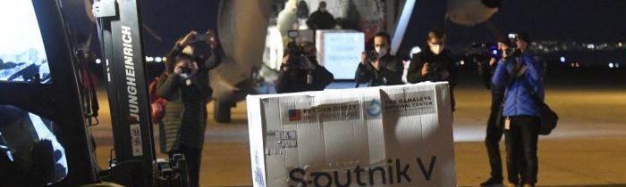 Slovensko dovezlo první dávky Sputniku, pro jeho použití dá výjimku