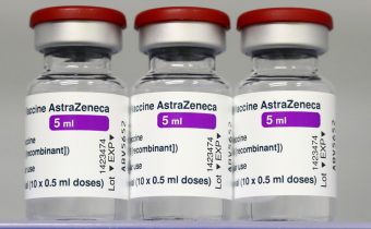 Dánsko “požičia” Nemecku 55.000 dávok vakcíny od AstraZenecy