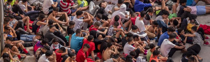 Španielsko: Z enklávy Ceuta nasmerovali späť do Maroka viac ako 6600 migrantov