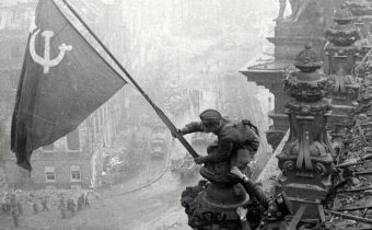 Európa zvíťazila nad fašizmom 8. mája a v Rusku sa tak stalo 9. mája.