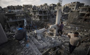 OSN vyzvala k ukončeniu konfliktu, izraelský premiér chce pokračovať v útokoch