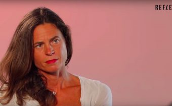 VIDEO: Lékařka Höschlová: Nesmíme se bát žít, covid je nafouknutý, smrt je součást života. Očkování nepotřebuji