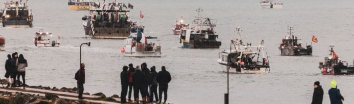 Francúzsko hrozí Británii sankciami kvôli sporu o rybolov