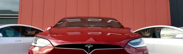 Tesla stiahne v Číne 285-tisíc áut pre opravu tempomatov
