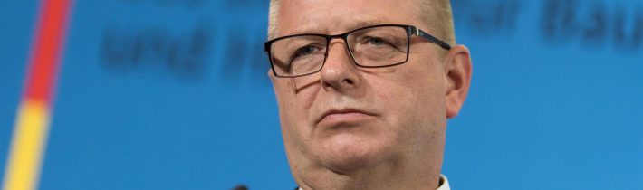 Šéf nemeckej kontrarozviedky sa sťažuje na nadmernú aktivitu „ruských špiónov“