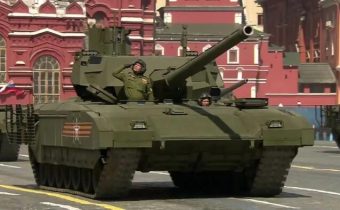 Rusko úspešne odskúšalo bezpilotnú verziu tanku T-14 Armata