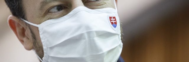 Premiér Heger si uctil pamiatku Lasicu a Kubánku, do kondolenčnej knihy napísal krátky odkaz