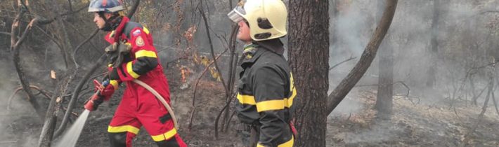 Slovenským hasičom sa podarilo dostať pod kontrolu požiare v gréckej Avgarii.