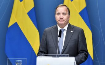 Švédky premiér odstúpi z čela vlády aj strany, médiá už odhadujú meno jeho nástupcu