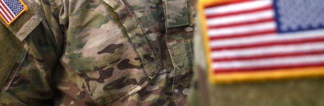 Príslušníci americkej armády sa budú musieť povinne očkovať proti koronavírusu, oznámil Pentagon