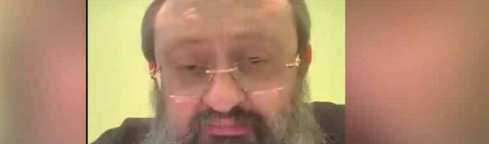 Židovský lekár Dr. Zelenko, ktorý liečil koronavírus u Trumpa či Bolsonara, vypovedal pred rabínskou radou: „Jediný dôvod, prečo by ste chceli očkovať deti je, že veríte v ich obetovanie“.