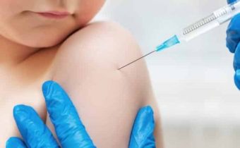 Lengvarský: Očkovať sa bude aj treťou dávkou, zaočkovať sa budú môcť aj deti.