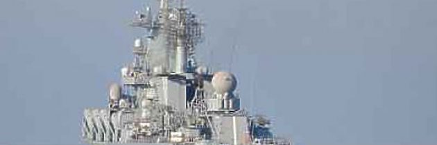 Ruský raketový krížnik „Moskva“ blokuje ukrajinské lode západne od Krymu