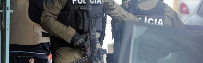 Slovenská vojna – zatýkanie policajtov a prokurátorov pokračuje