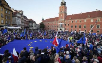 Súdny dvor EÚ ide na Poľsko tvrdo: Nariadil krajine platiť milión eur za každý deň sporu o nezávislosti súdnictva.