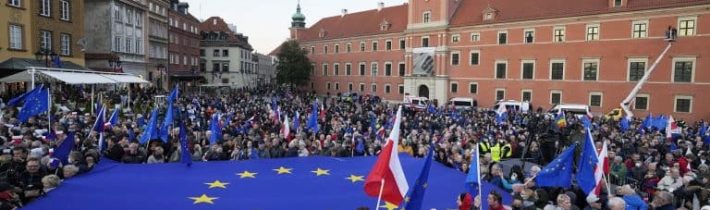 Súdny dvor EÚ ide na Poľsko tvrdo: Nariadil krajine platiť milión eur za každý deň sporu o nezávislosti súdnictva.