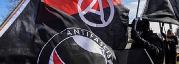„Zabijme prasata AfD výbušninami“ – extremisté z Antify vyzývají k vraždě německých konzervativních politiků