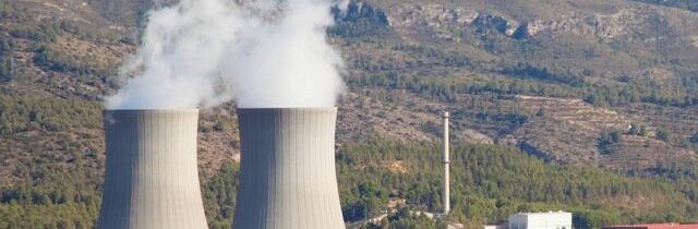 Francúzsko ponúka poľskej vláde výstavbu až 6 jadrových reaktorov