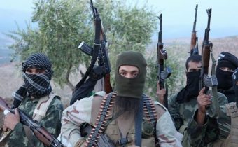 Teroristi pripravujú v Idlibe chemický útok