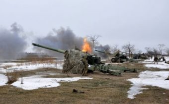 Ukrajinské ozbrojené sily vedú útočné operácie na Donbase