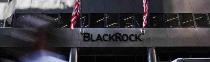 „BlackRock“ investuje americké penzijné peniaze v Číne