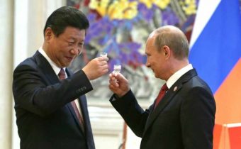 Spojenectvo Ruska a Číny proti NATO v Pobaltí