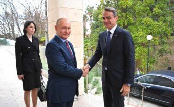 Rozvoj vzťahov medzi Moskvou a Aténami zanechá Kyjev bez podpory NATO
