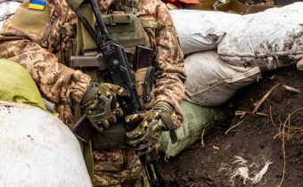 Šéf DĽR oznámil zapojenie jednotiek NATO do konfliktu na Donbase