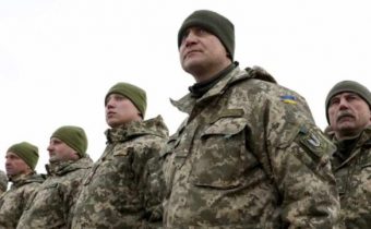 Kyjev pripravuje evakuáciu dôstojníkov z Donbasu
