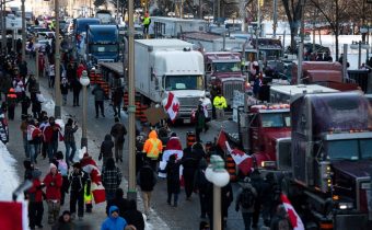Kanadský premiér počas protestov utiekol zo svojho sídla