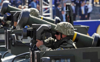 Zacharova: Ukrajinu prepchali zbraňami NATO
