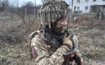 Kyjev pripravuje vysadenie výsadkárov do tyla republík Donbasu