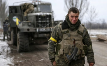 Americký analytik obvinil USA, že prinútili Rusko vykonať špeciálnu operáciu na Donbase
