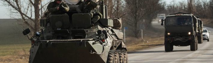 Ruské ministerstvo obrany: Ukrajinské jednotky opouštějí své pozice, odhazují zbraně