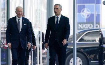 Summit NATO dokázal nadradenosť Ruska nad alianciou