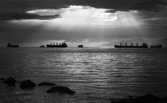 Rusko otvára humanitárny koridor pre odchod cudzích lodí z ukrajinských prístavov