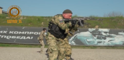 Nová skupina dobrovoľníkov vycvičených v Čečensku sa vydala brániť Donbas