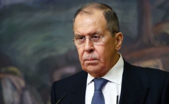 Lavrov upozornil na skutočné riziko jadrovej vojny
