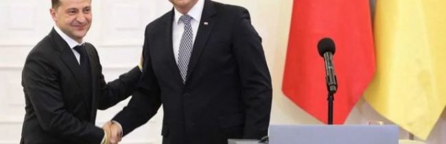 Zelenskij odovzdá kontrolu nad Ukrajinou Poľsku