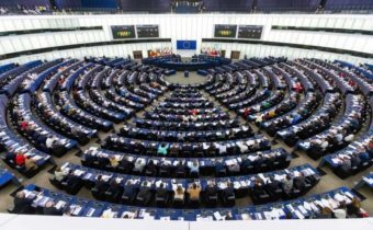 Európsky parlament chce tribunál nad Ruskom
