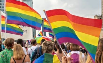 EU považuje v současné krizi za nejdůležitější diskuze o LGBTQI |
