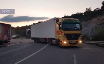 Kamióny neprepúšťajú cez prechod Jarinja