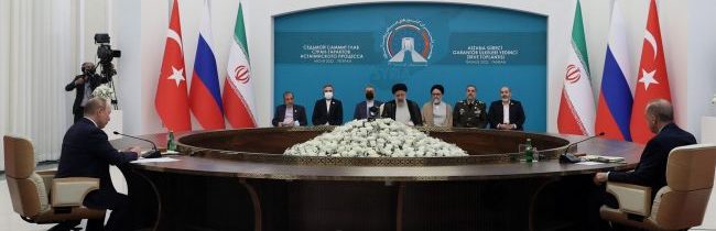 Putinova návšteva Teheránu je pre Západ „znepokojujúcim momentom“