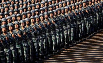 Čína je pripravená na vojenskú akciu, ak Pelosiová navštívi Taiwan